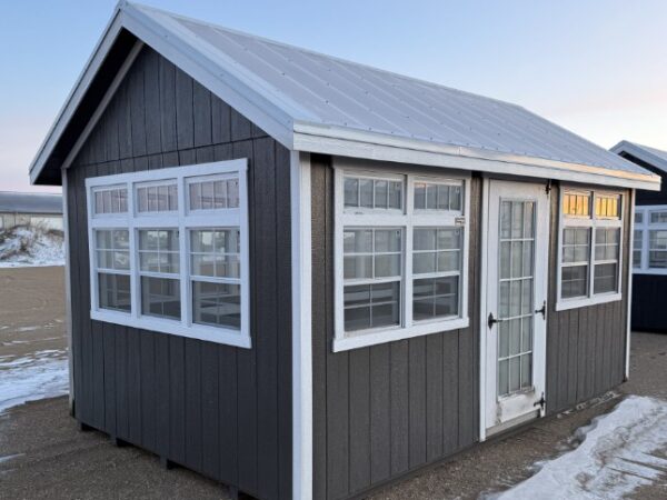 10'x16' Greenhouse Deluxe Style