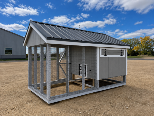 104662 1 6'x12' Quaker Chicken Coop Combo